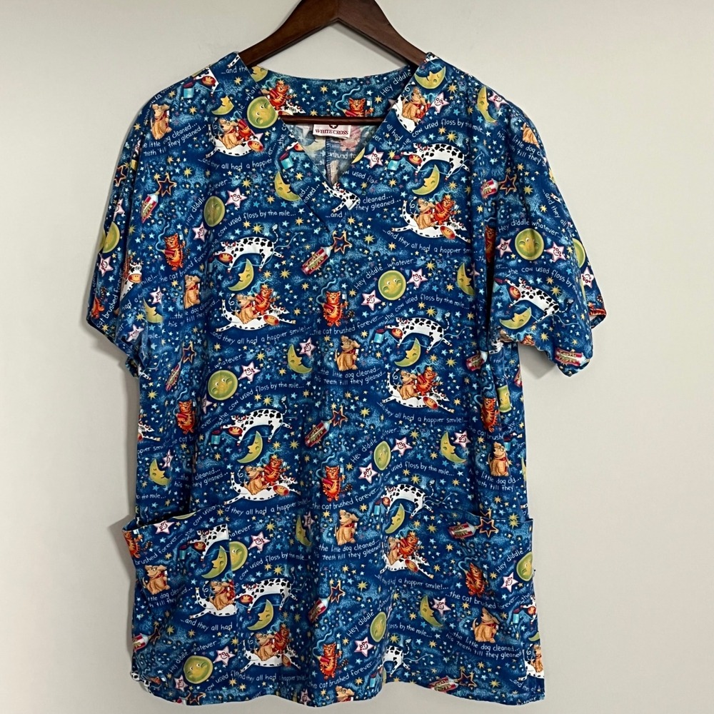 White Cross Hey Diddle Diddle Dental Scrub Top Blue Cow Cat Moon Stars Women L